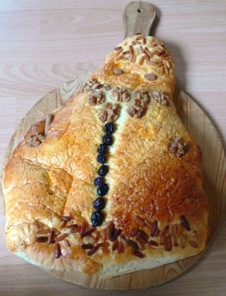 ニコラウスの形に焼き上げた甘いパン