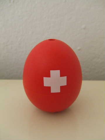 で、これスイス柄の卵？
