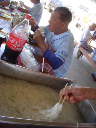 試合後の昼食に出ていた冷やしそうめん