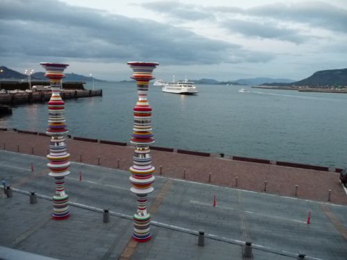瀬戸内国際芸術祭の玄関　高松港