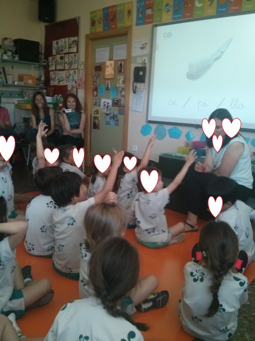 スペインでは私立校だと一クラス20人以下。学校（私立）のなかには幼稚園部だと先生一人当たり生徒が6人というところも