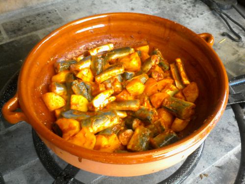 スペインの土鍋カスエラは家庭料理に欠かせません！