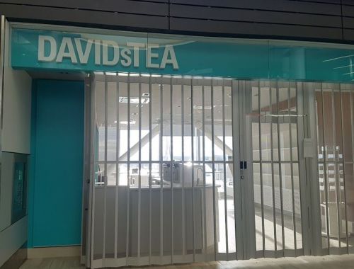 トロント空港の人気の紅茶の店、デイビッドティーは閉まっていました