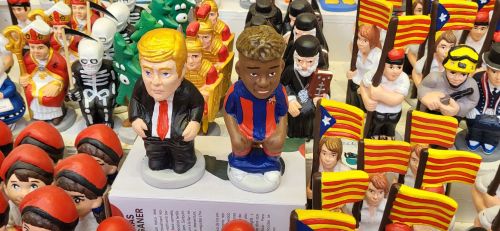 ドナルド・トランプ氏とサッカー選手ラミネ・ヤマル。２３ユーロ/約３５００円