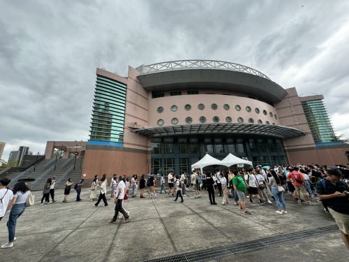 会場の台灣大學體育館