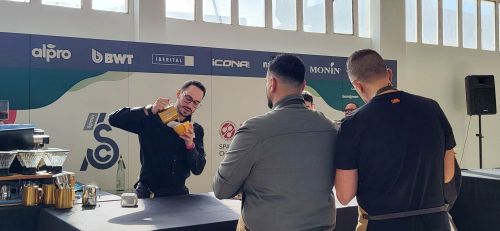 スペインでは、頻繁にラテアートコンテストが開催される